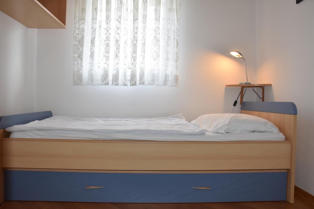 Malinska Center Apartment Exterior photo
