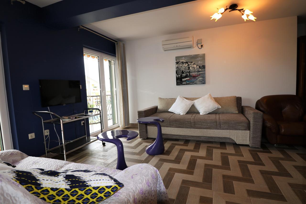 Malinska Center Apartment Exterior photo