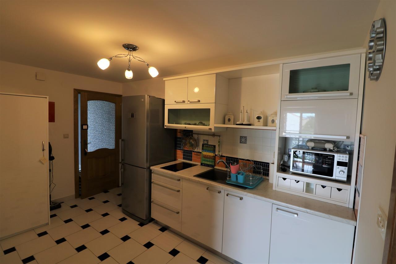 Malinska Center Apartment Exterior photo